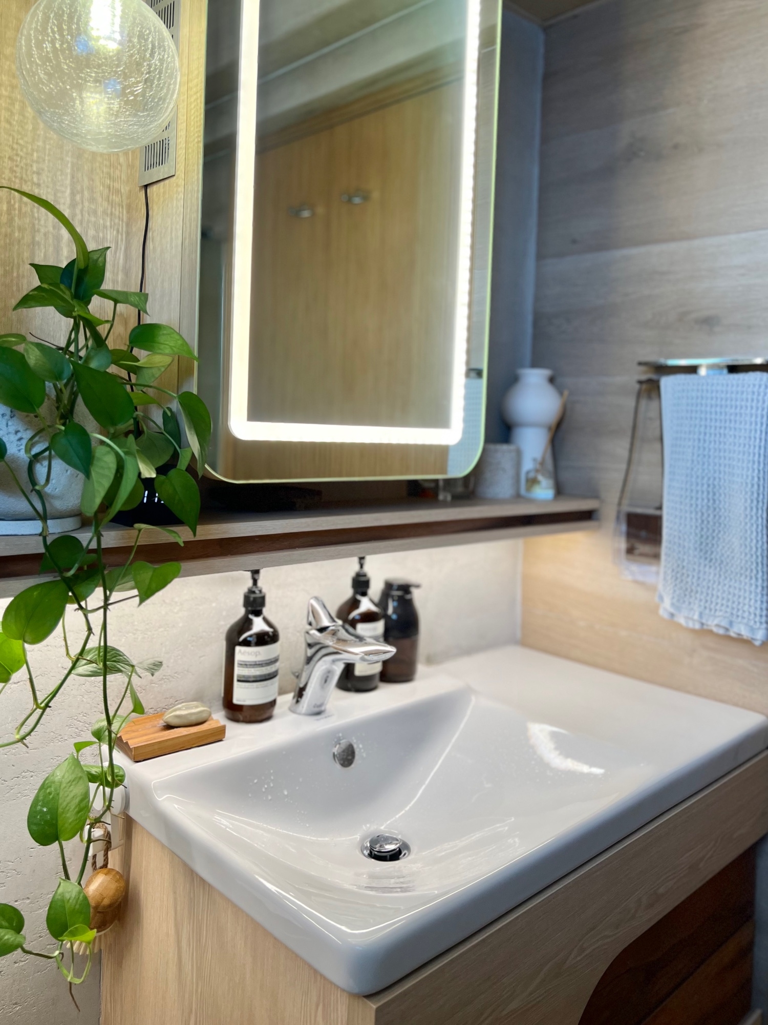 Bathroom = My Sanctuary 🤎
