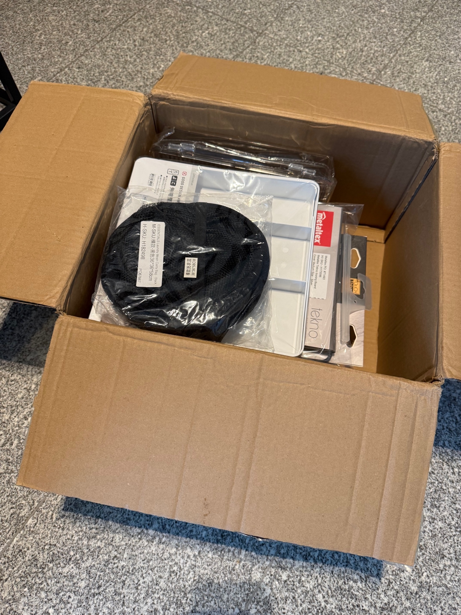Unbox-organizers-with-us!-