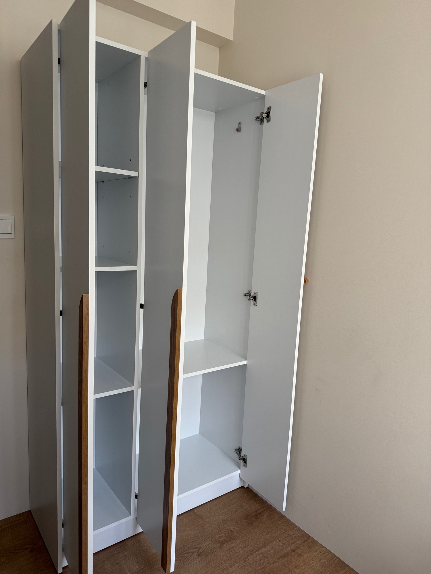 New Hipvan wardrobe: honest review