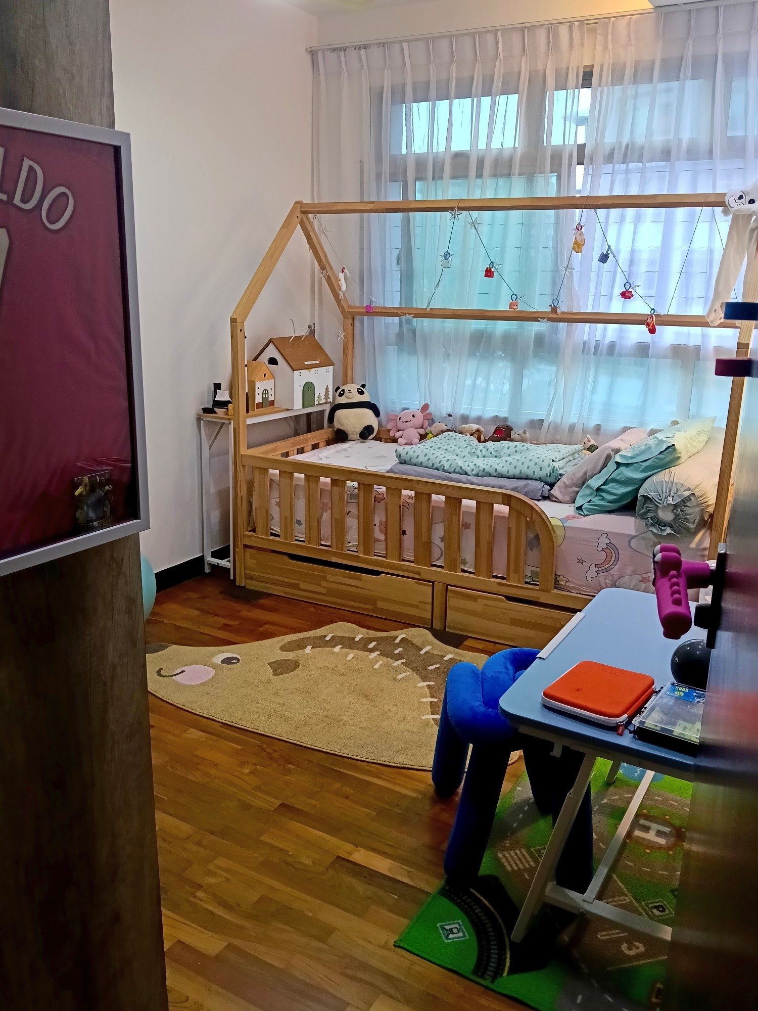 Whimsical-Kid-Room-