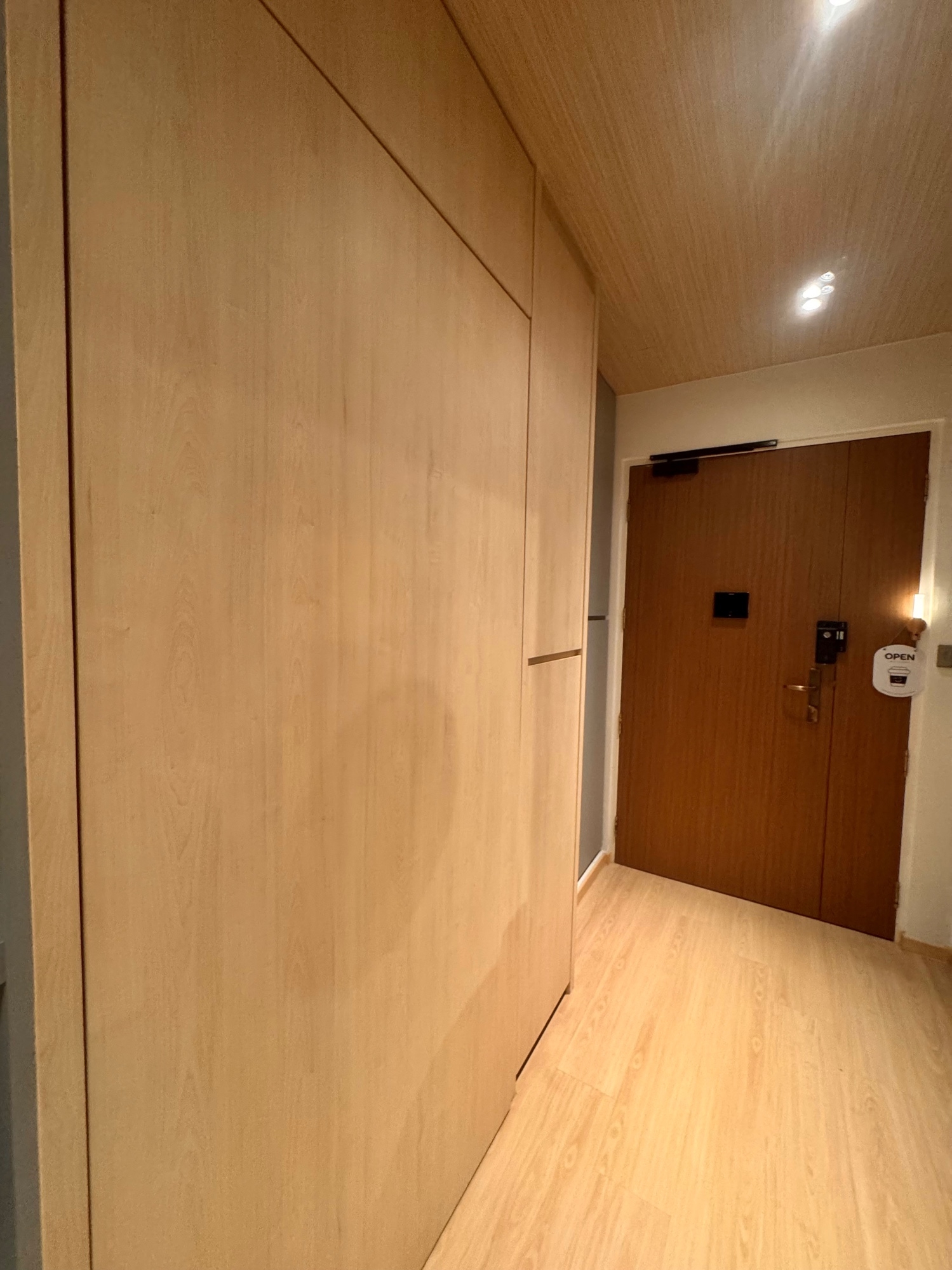 Bomb shelter storage hacks - Clutter at bay