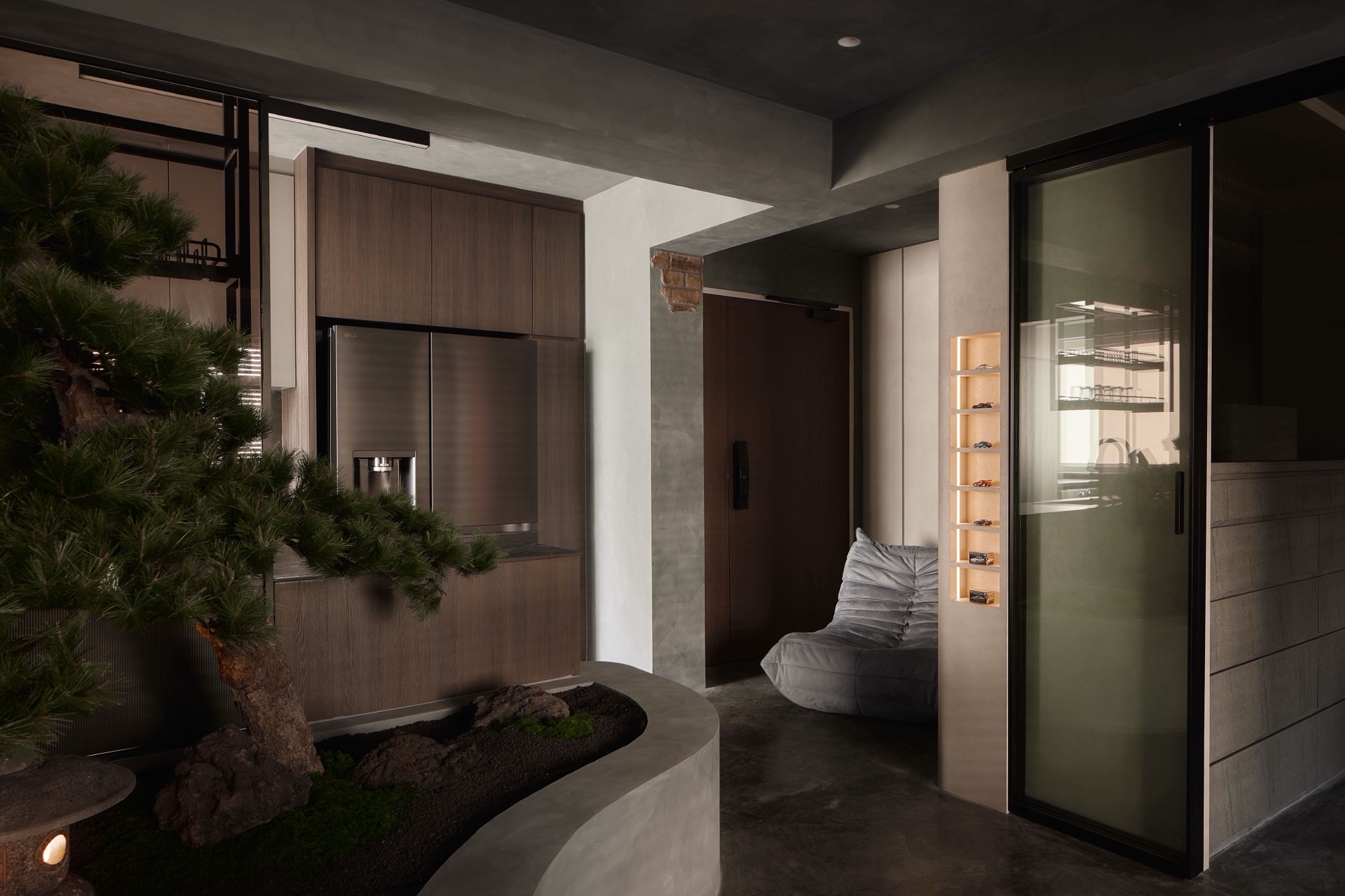 Industrial Japanese BTO House Tour with Bathtub and Elevator table ✨😍