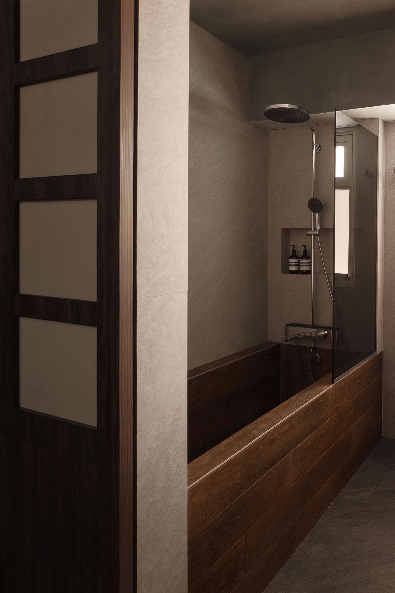 Industrial Japanese BTO House Tour with Bathtub and Elevator table ✨😍