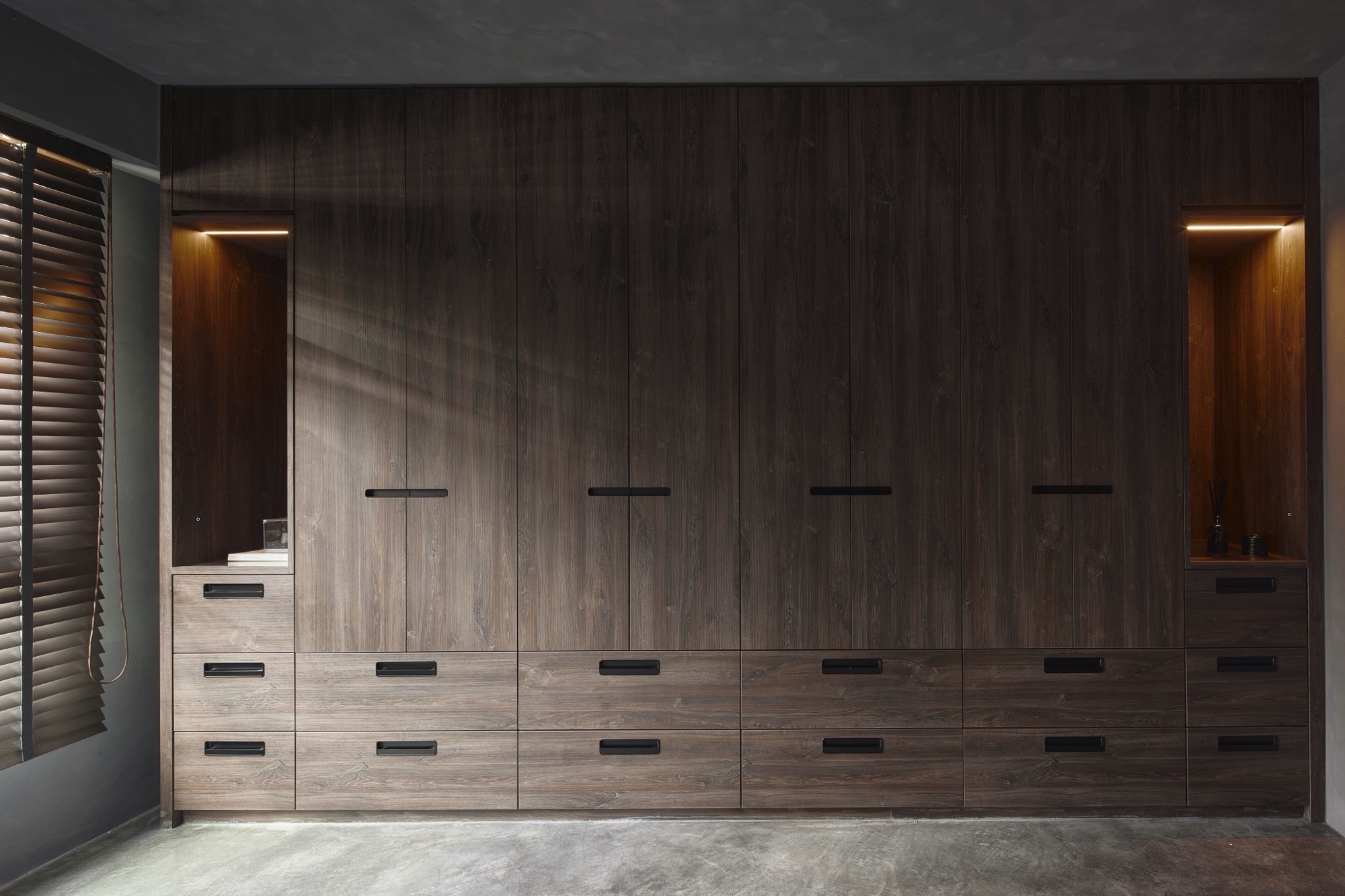 Industrial Japanese BTO House Tour with Bathtub and Elevator table ✨😍