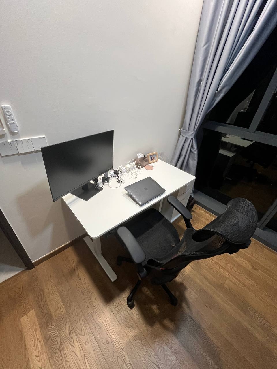 Mr-Housejicha's-study-room-set-up-(pardon-the-mess!)