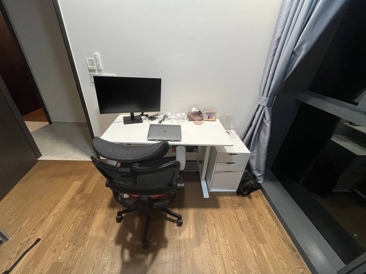 Mr Housejicha's study room set up (pardon the mess!)