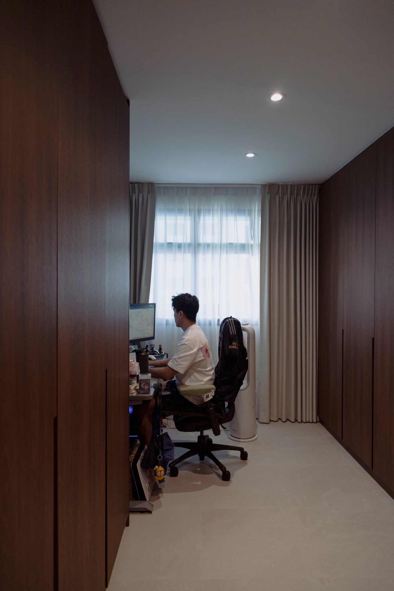 Introduction: A Moody Modern Flat near the Park
