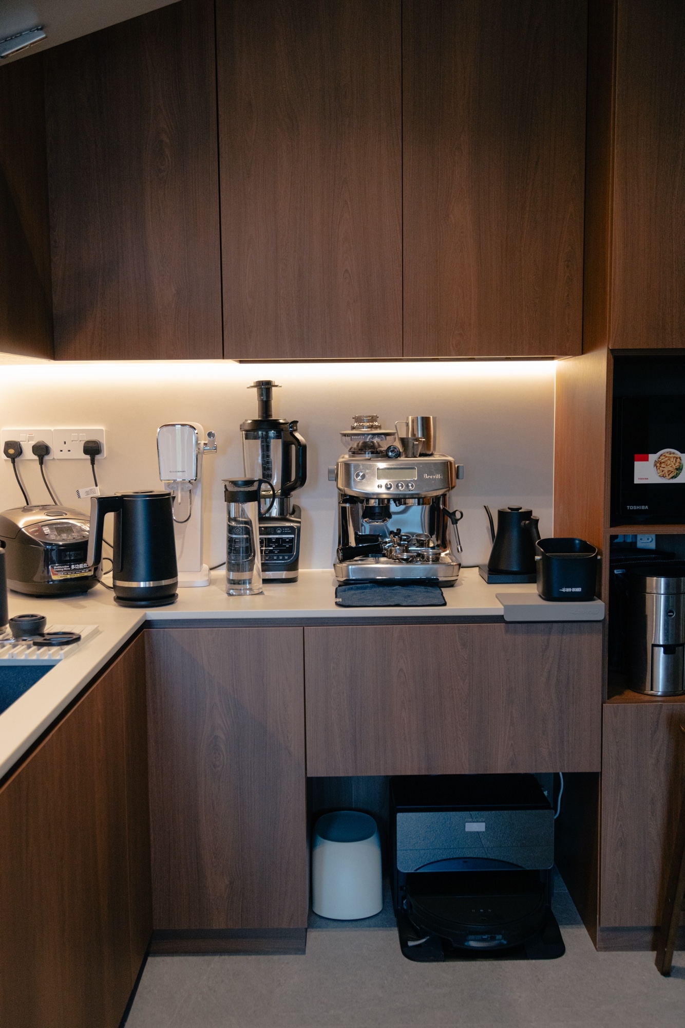Kingfisher-House:-the-Coffee-Edit-
