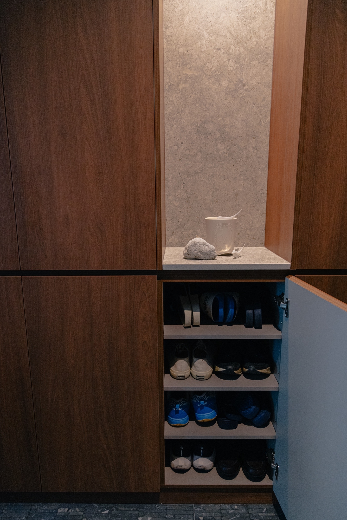 Kingfisher House: the Foyer Edit
