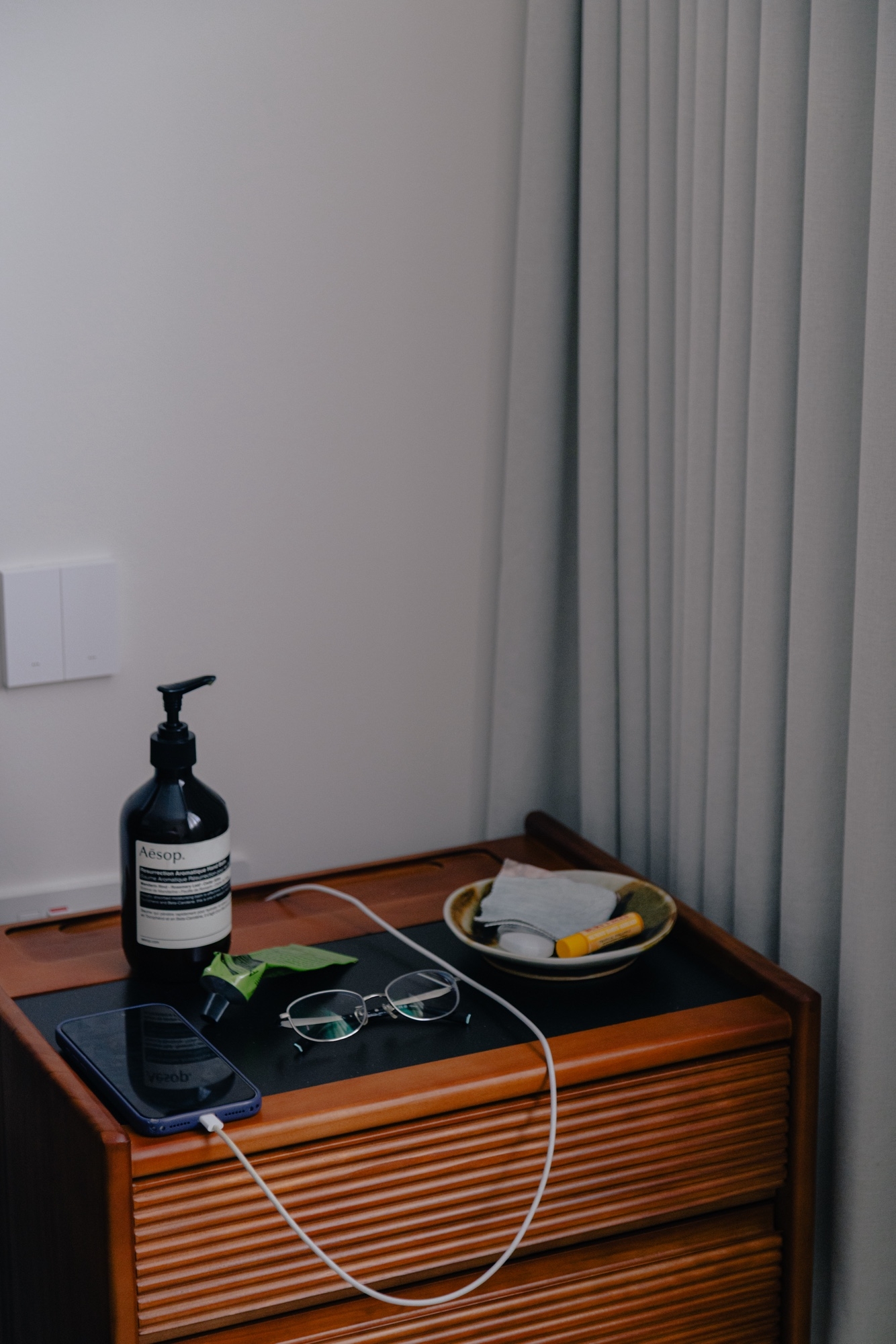 Kingfisher House: how we hide away our sockets! Part 1
