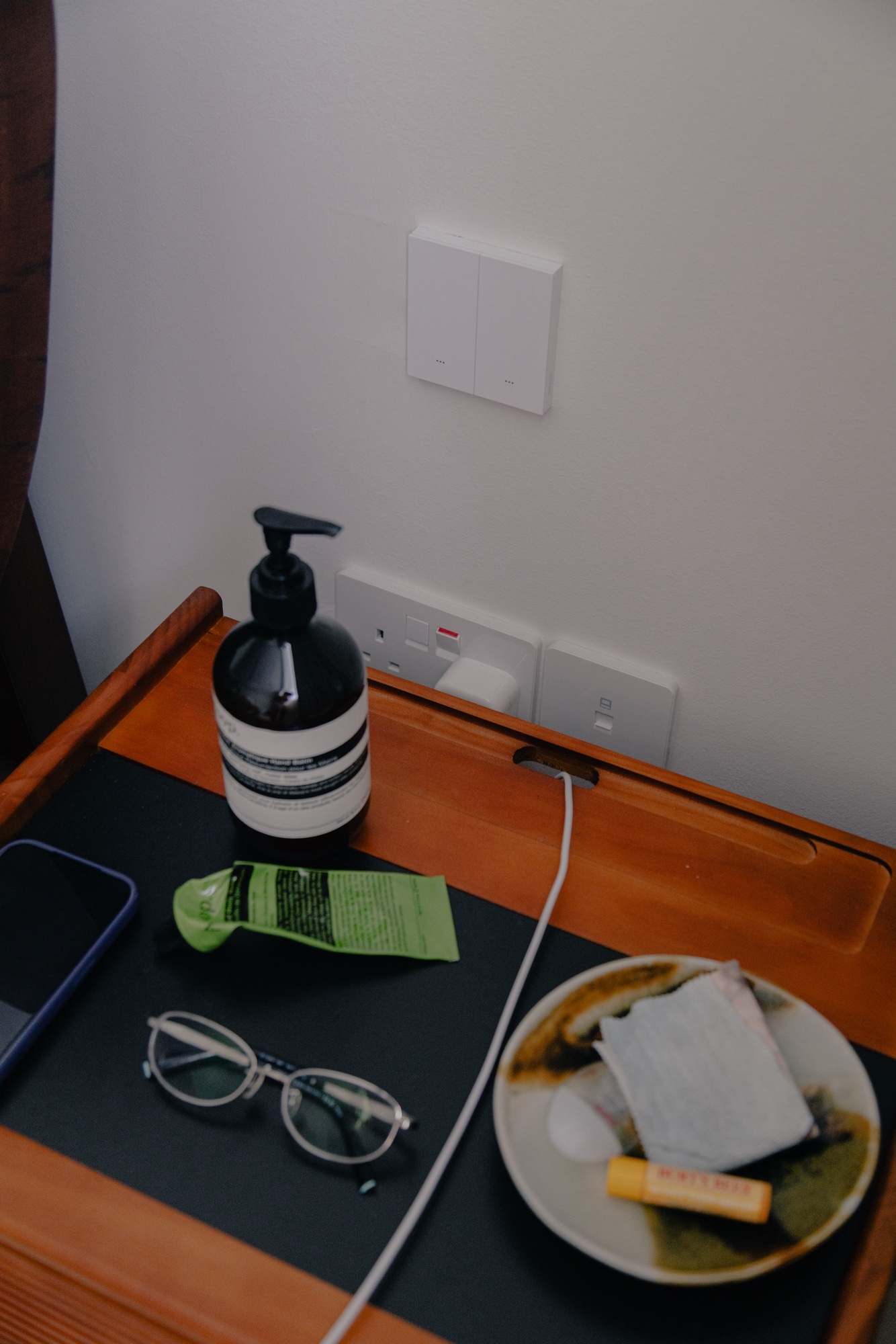 Kingfisher House: how we hide away our sockets! Part 1