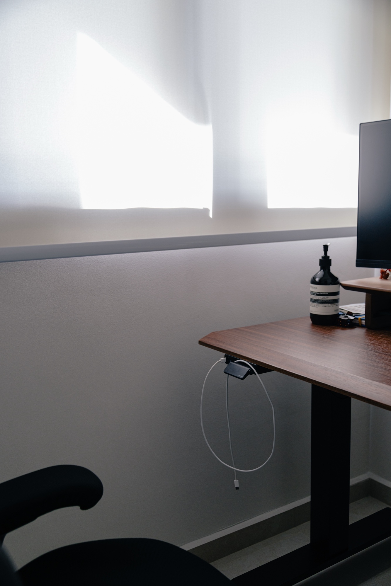 Kingfisher House: how we hide away our sockets! Part 1