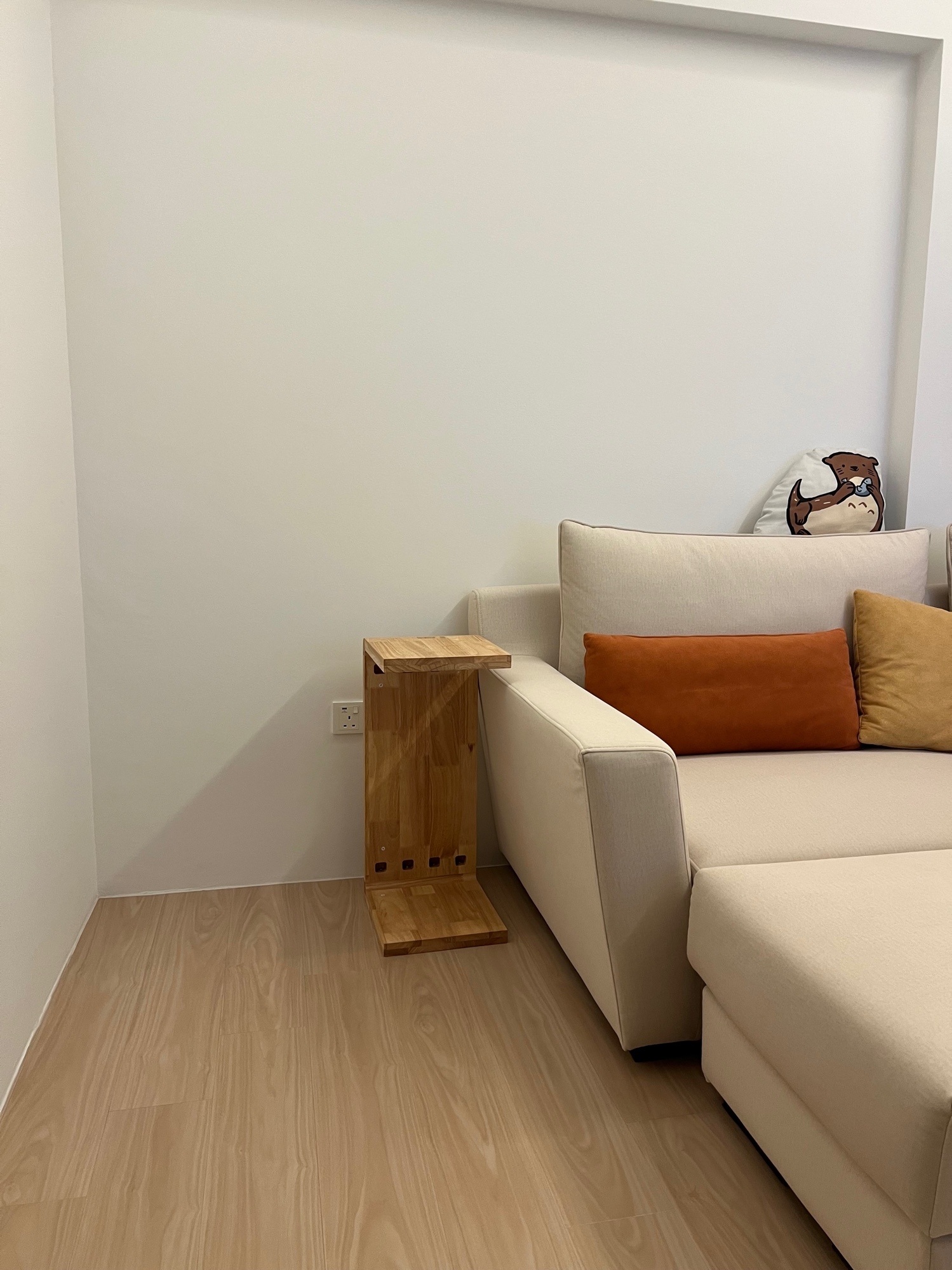 working our modular sofa around a recessed wall!!!!