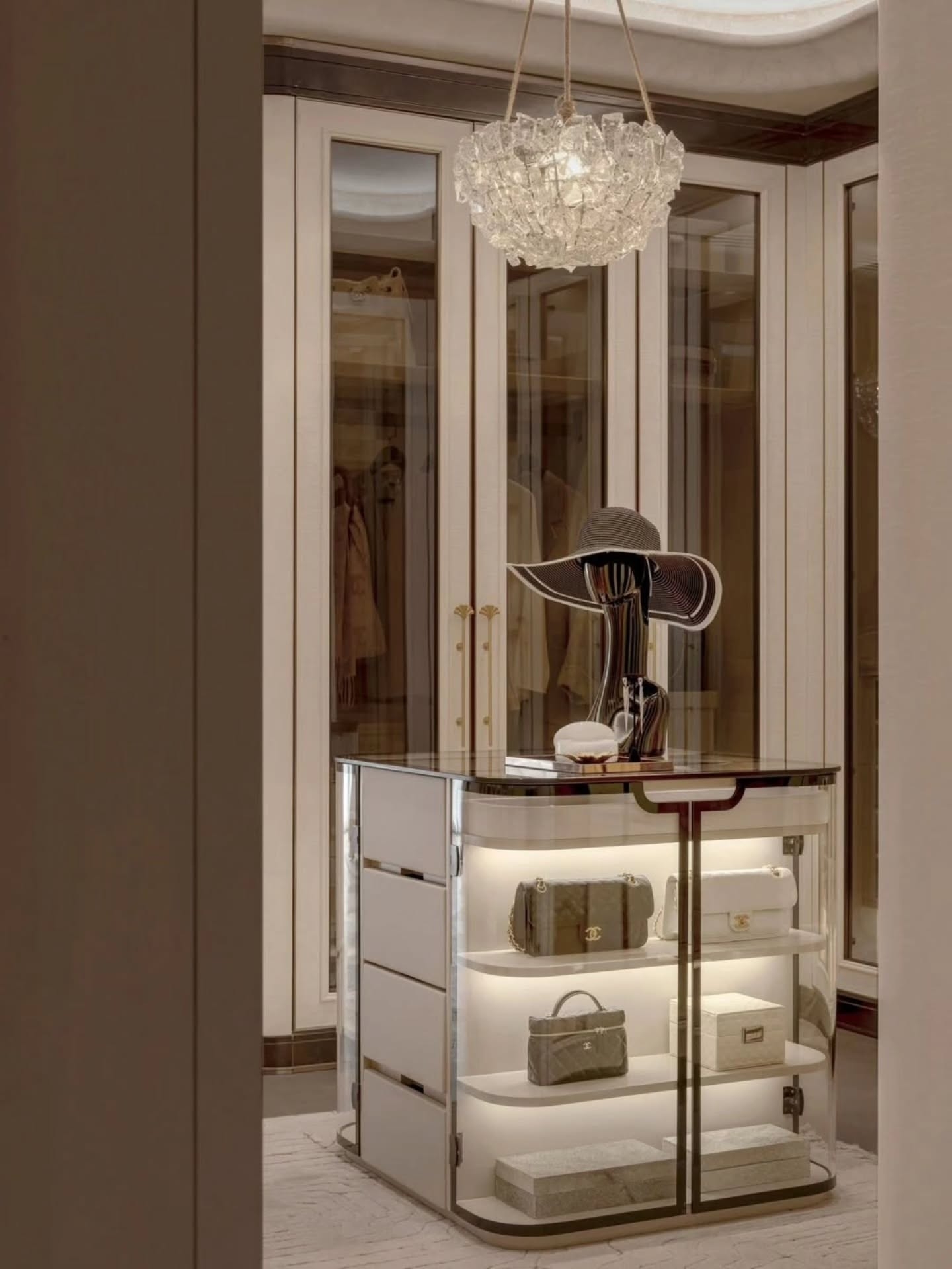 Ultra luxurious home design