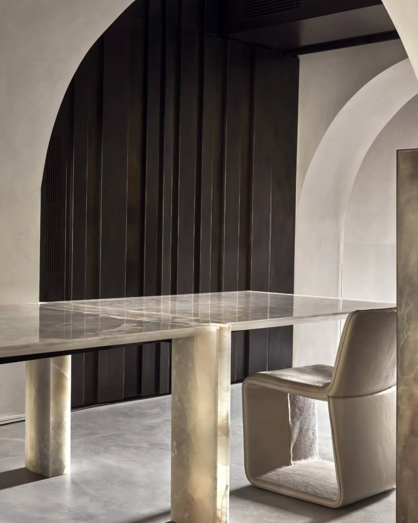 Luxurious dining room design