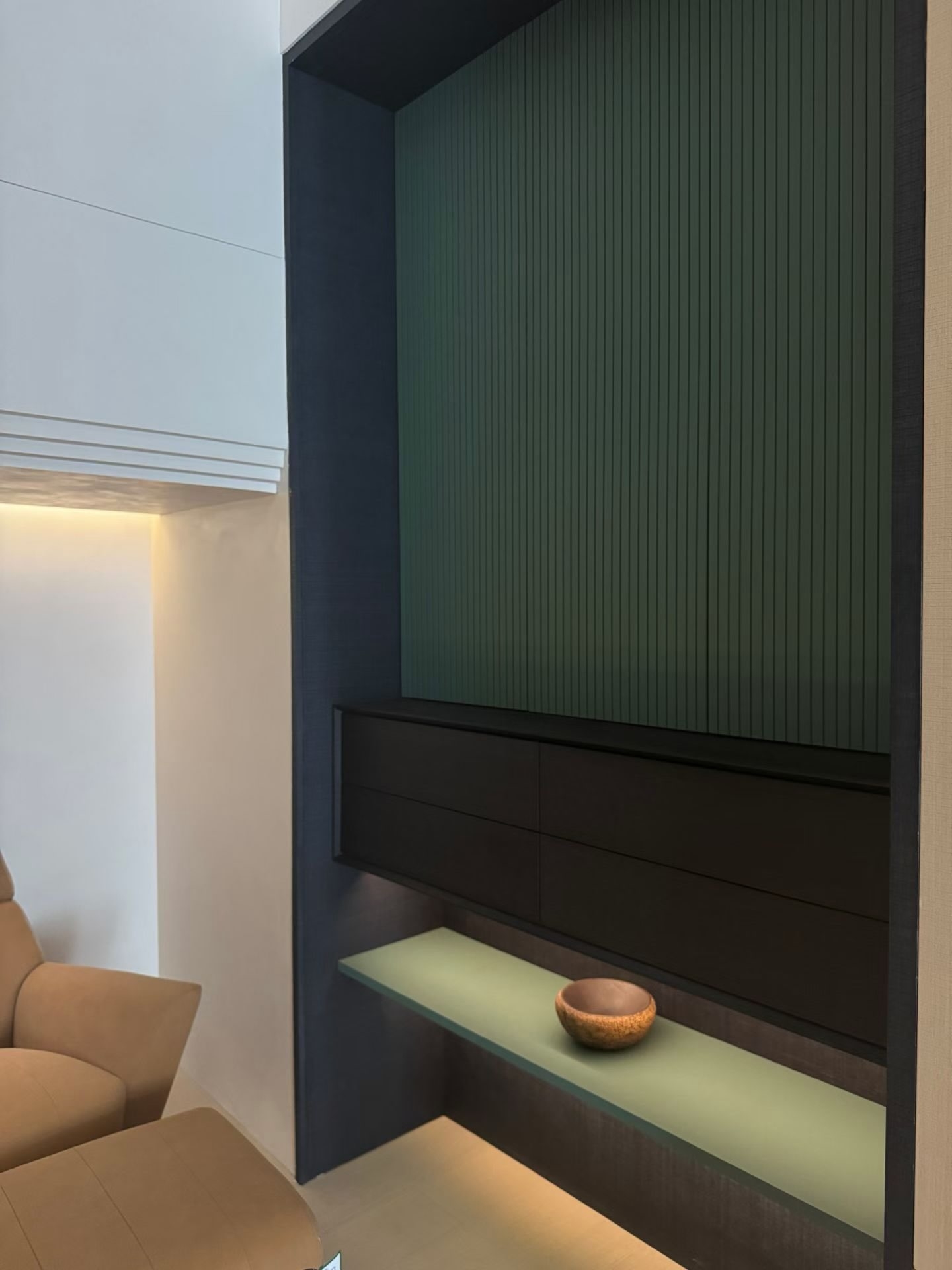 Ultra sleek carpentry design