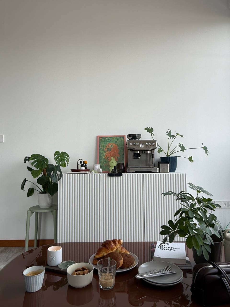 Easy-tips-for-hosting-at-home-🪄