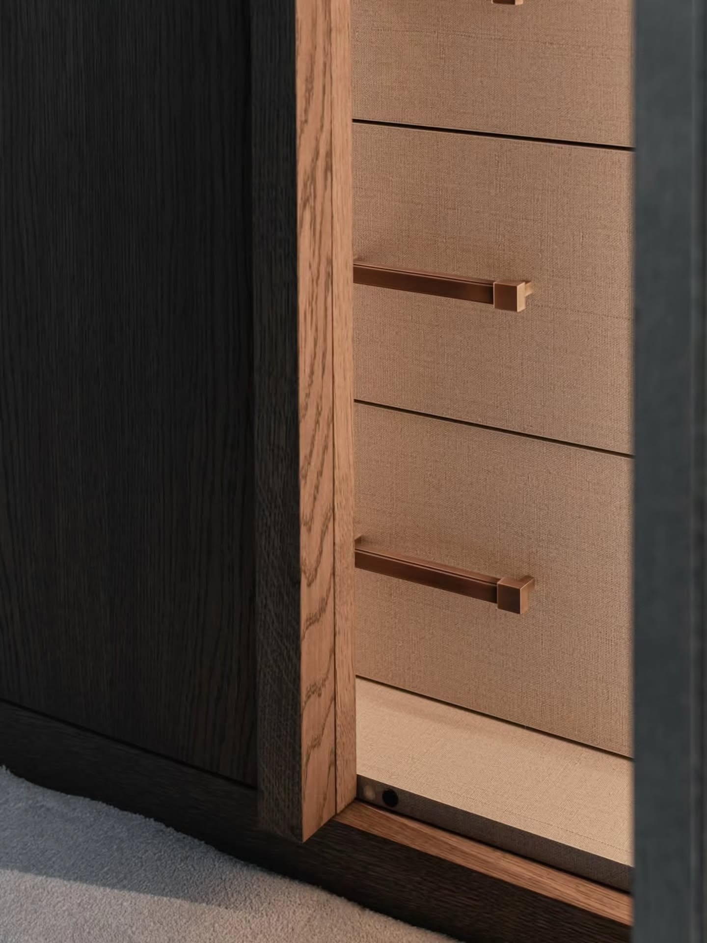 Stylish & luxurious walk in wardrobe design
