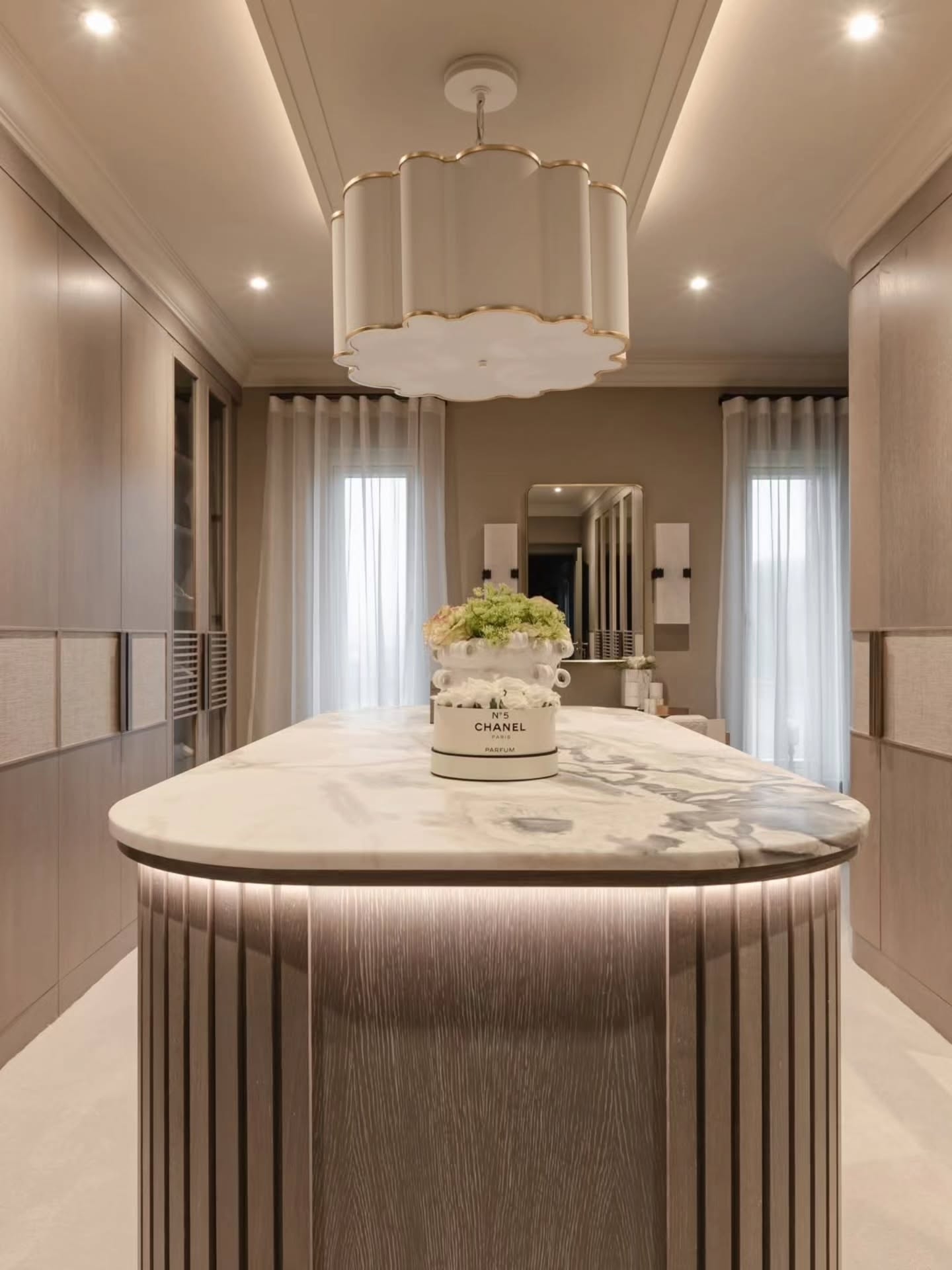 Stylish & luxurious walk in wardrobe design