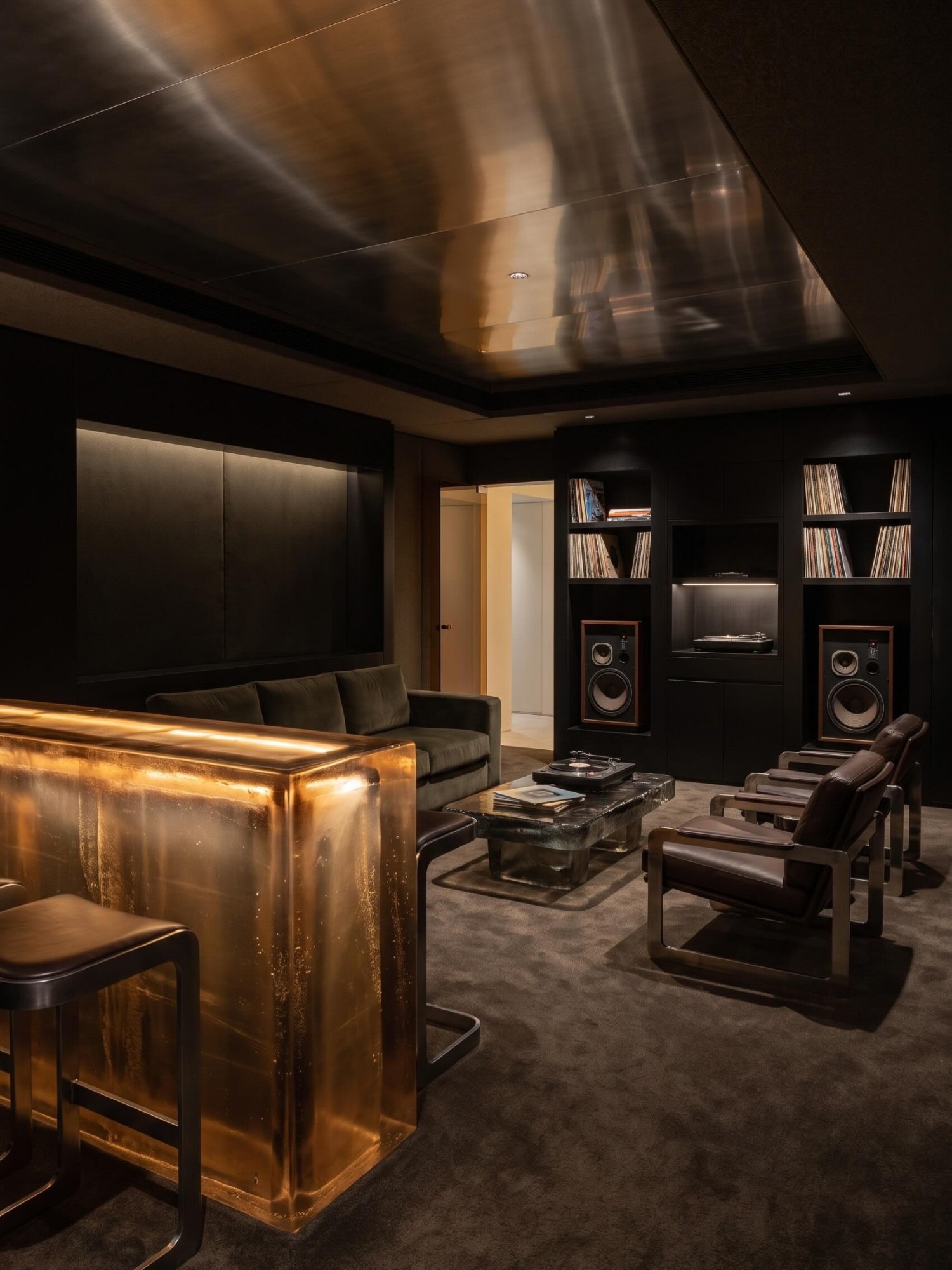 Ultra-luxurious-home-interior-