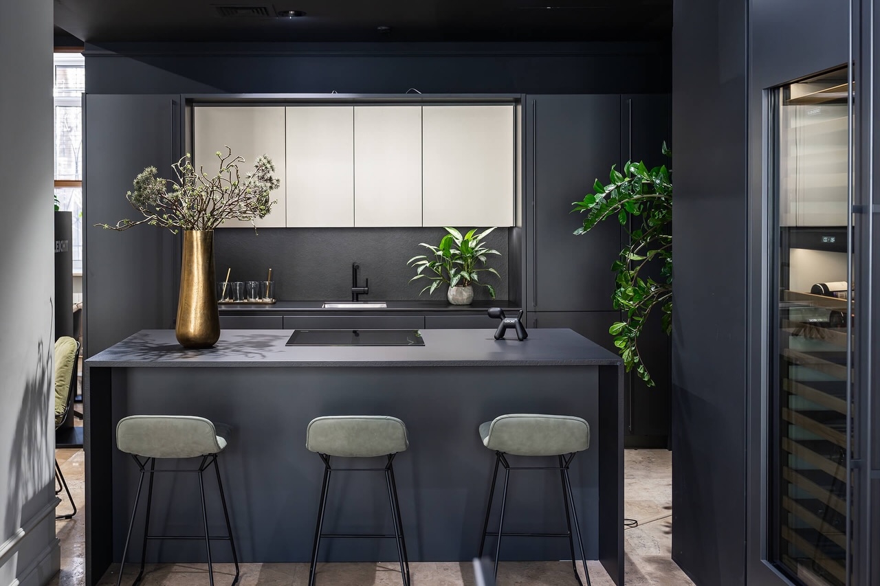 Stylish and sleek kitchen design