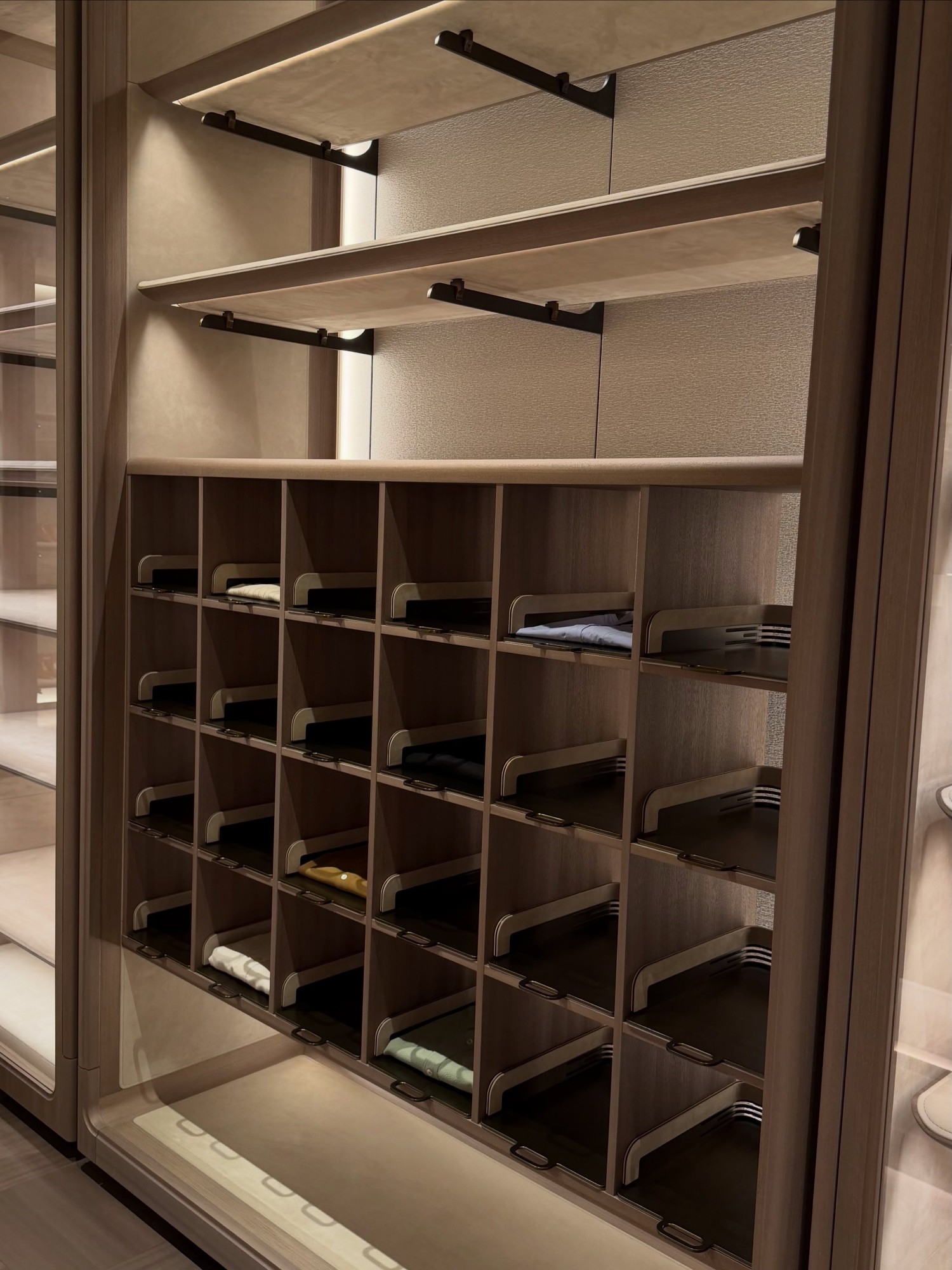 Stylish, modern walk in wardrobe design