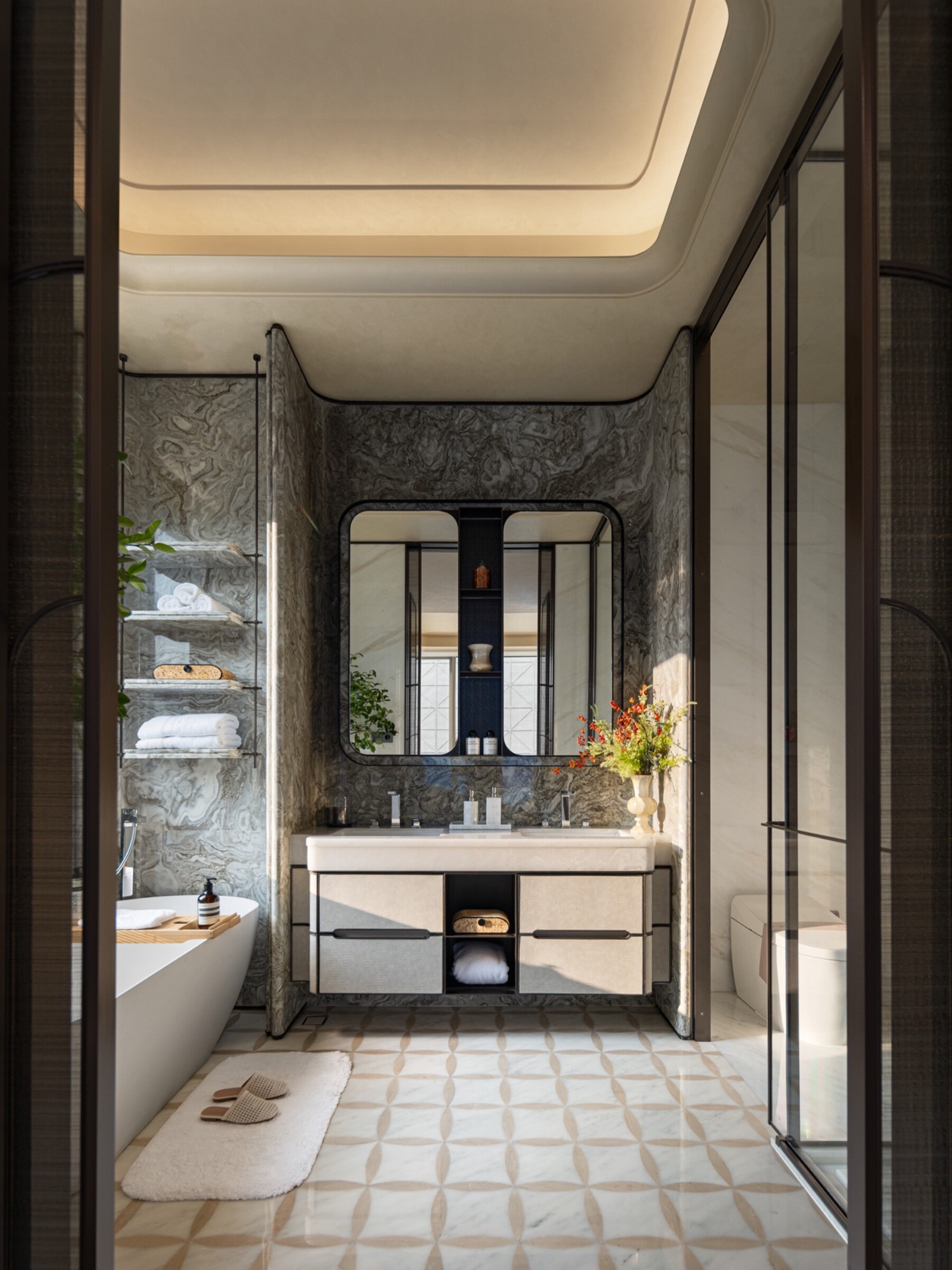 Ultra luxurious landed home design