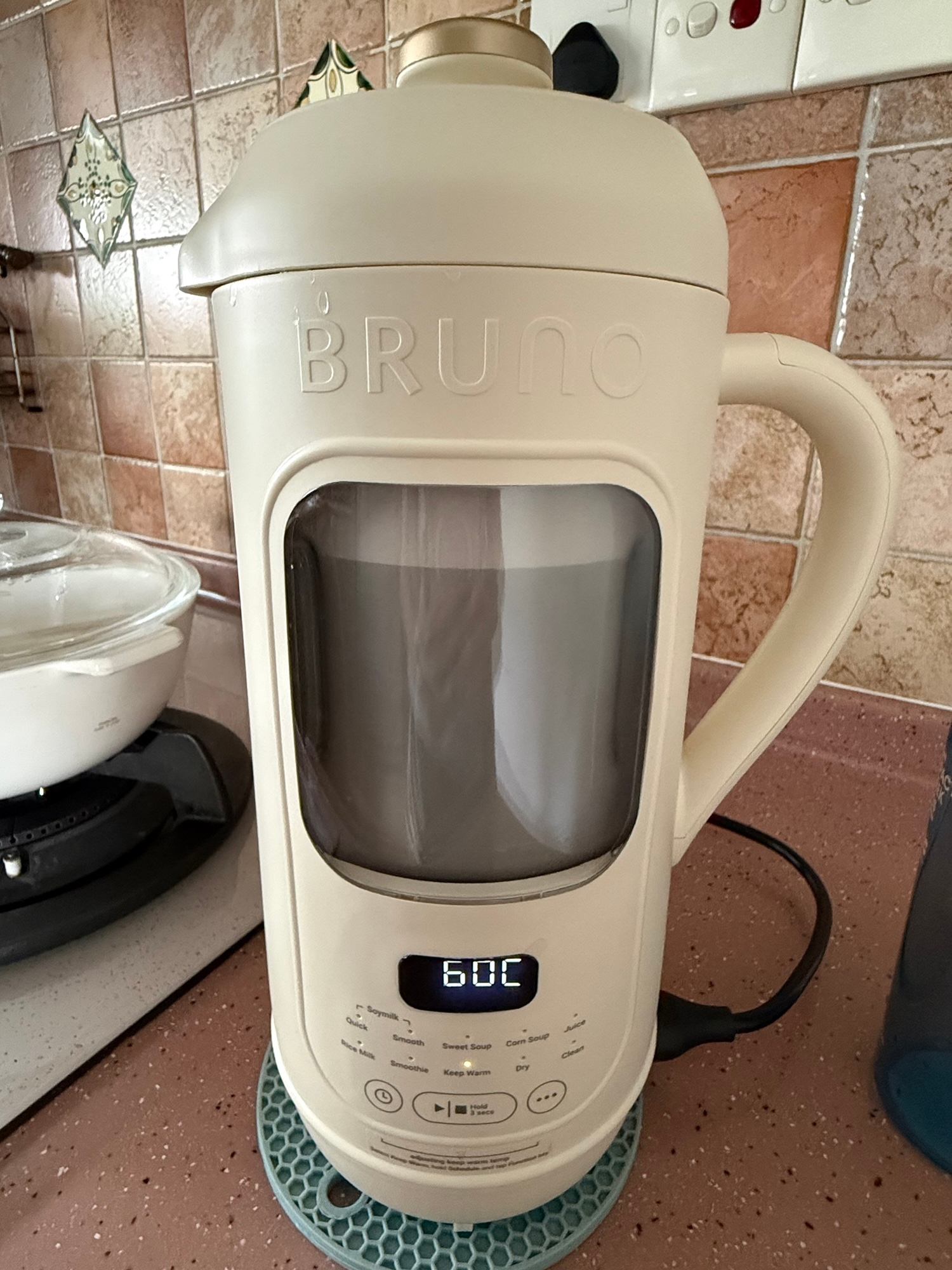 Looking-for-a-machine-to-make-Soymilk-and-Desserts?-