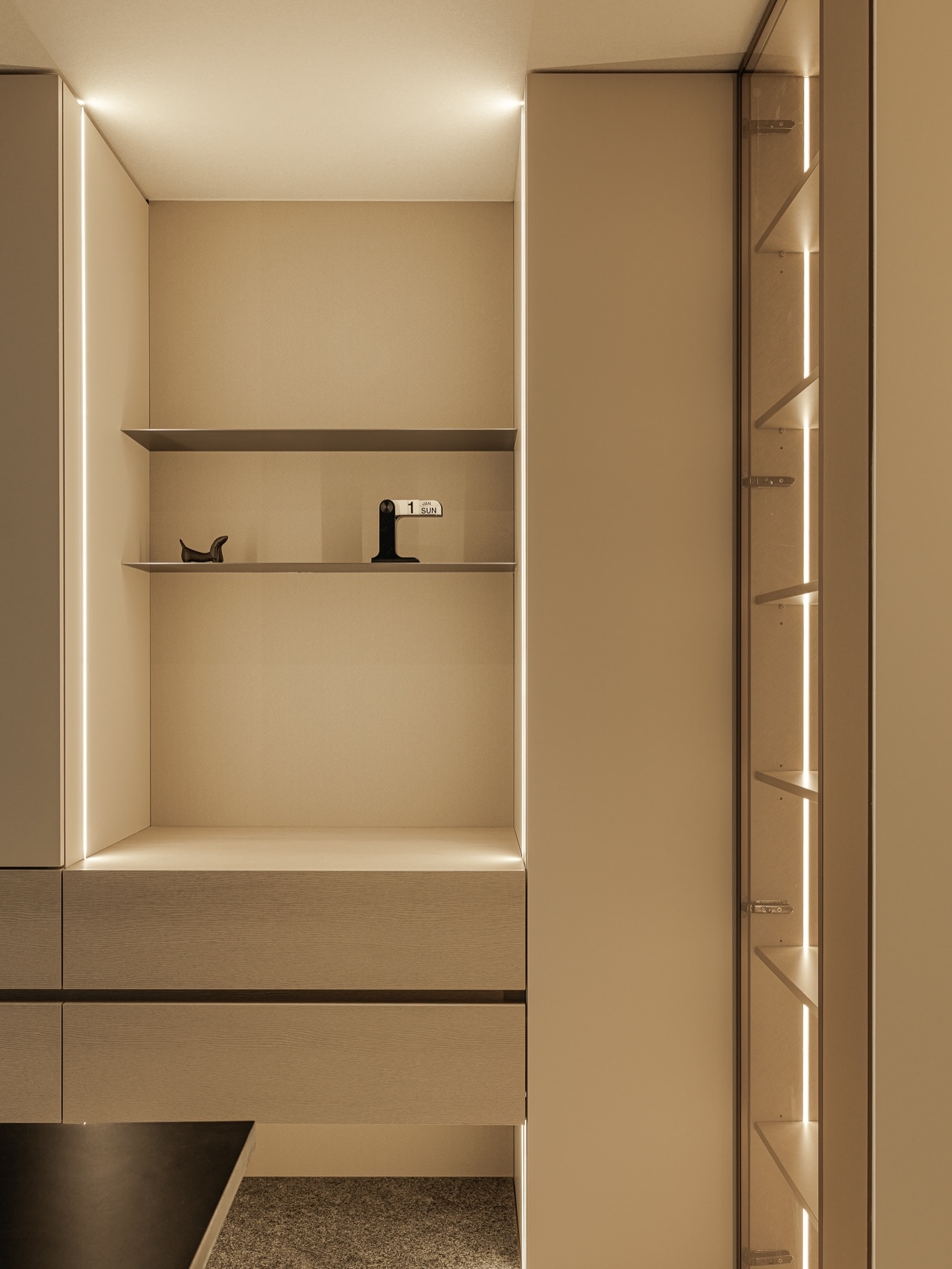 Sleek & modern home interior design