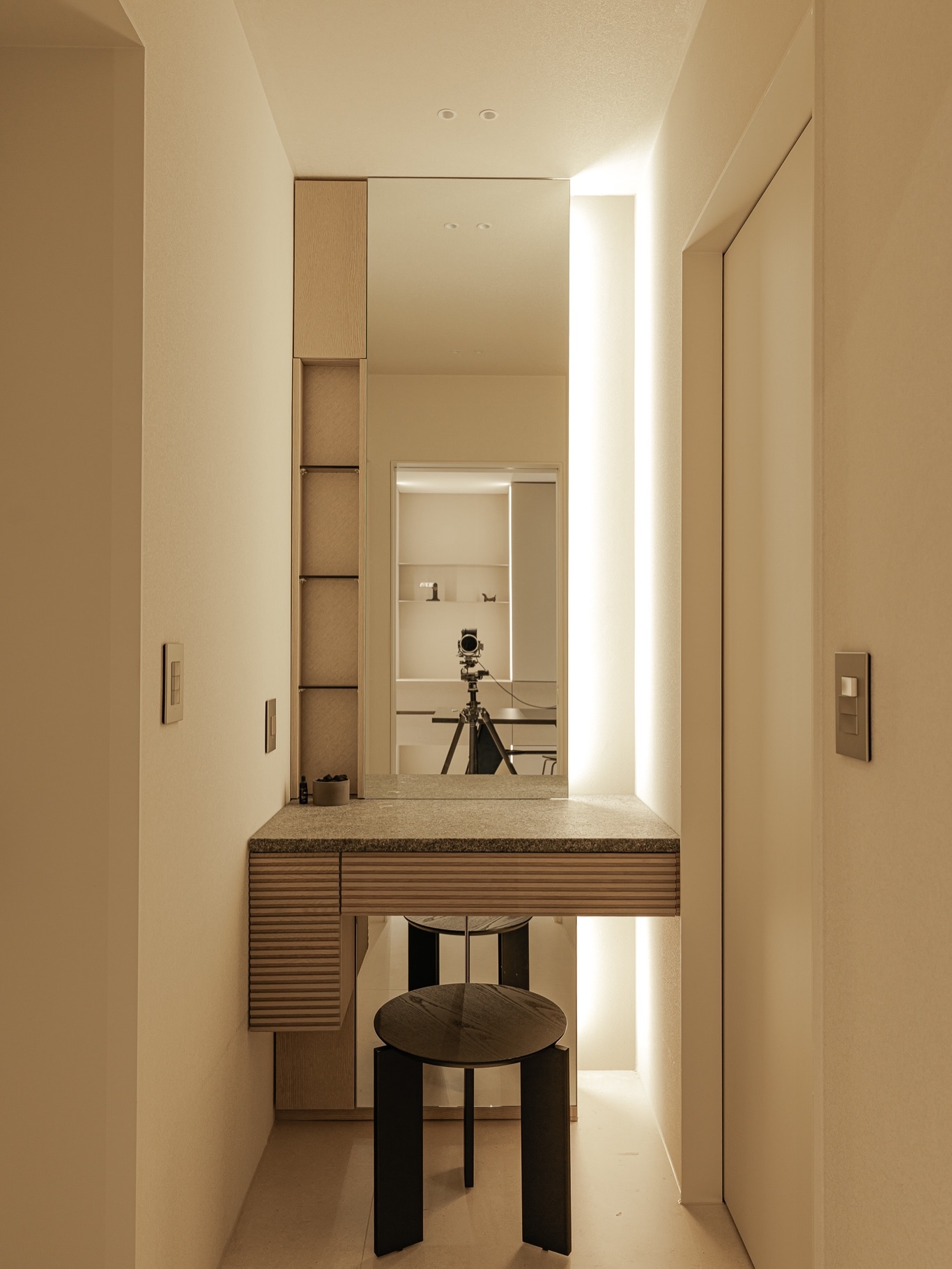 Sleek & modern home interior design
