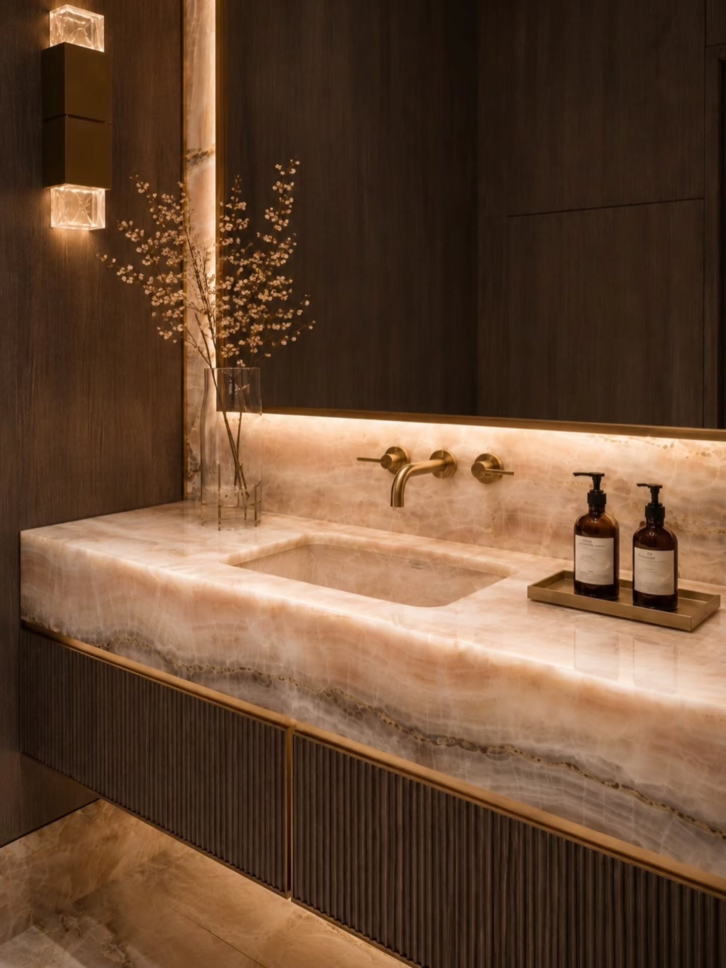 Luxurious powder room design
