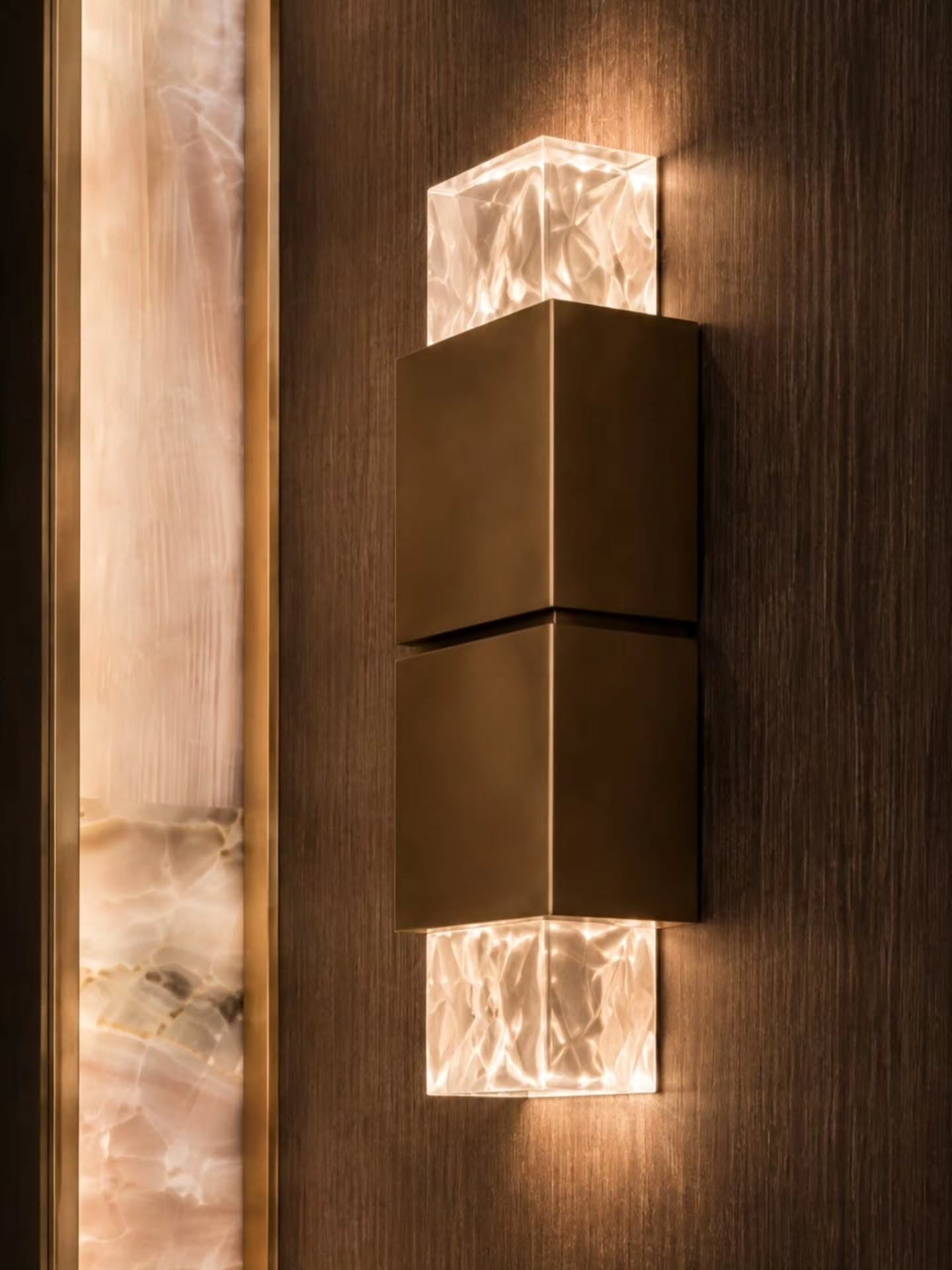 Luxurious powder room design