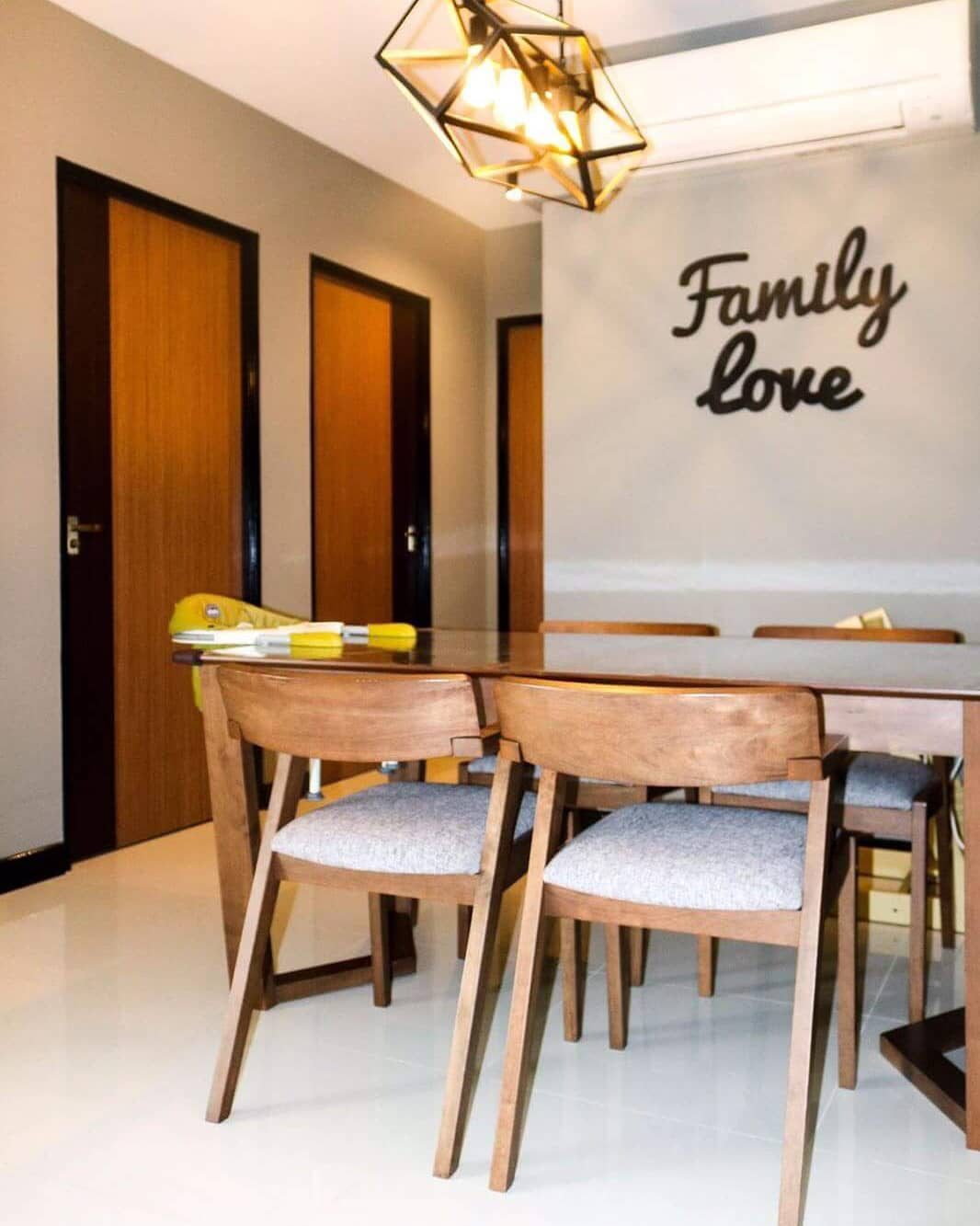Customer home photo 8: Scandinavian dining space with our family motto
