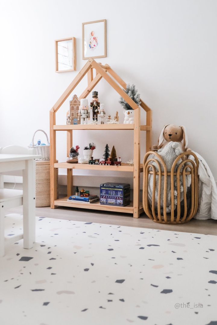 Customer home photo 3: Knick knacks that tell a tale