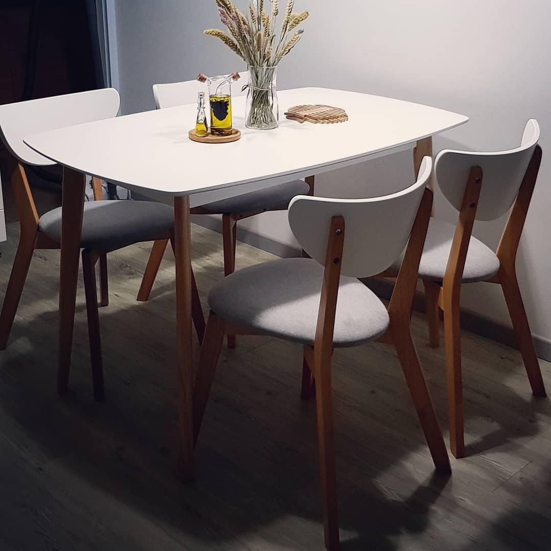 Customer home photo 12: Fuss-free Minimalist dining space for our small family