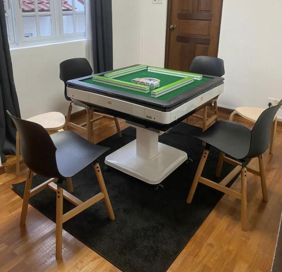 Slim Automatic Foldable Mahjong Table