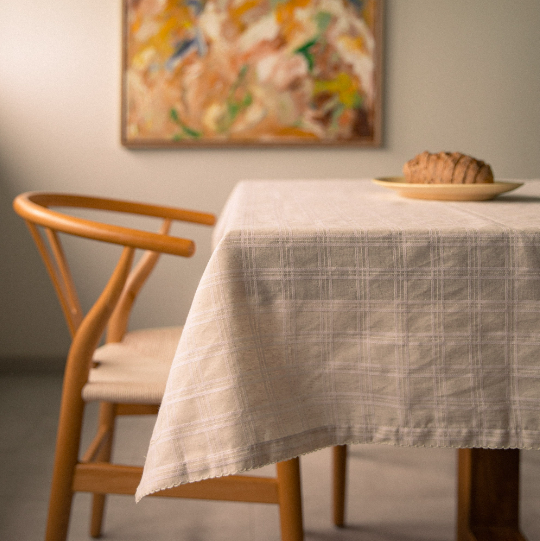 Textured Picot-Edged Tablecloth