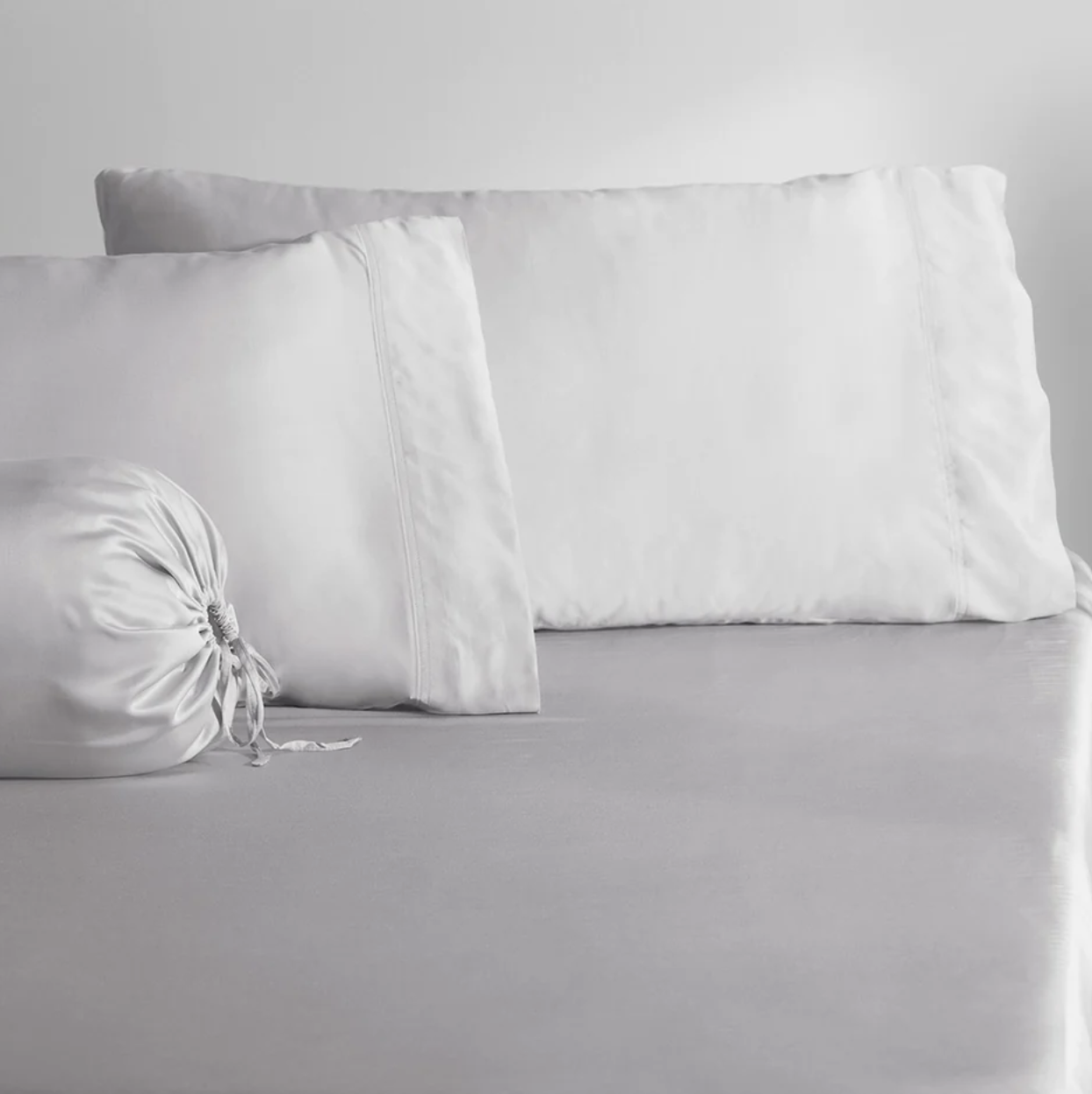 Robinsons Hotel Collections Cool Bamboo Fitted Sheet Set, Queen