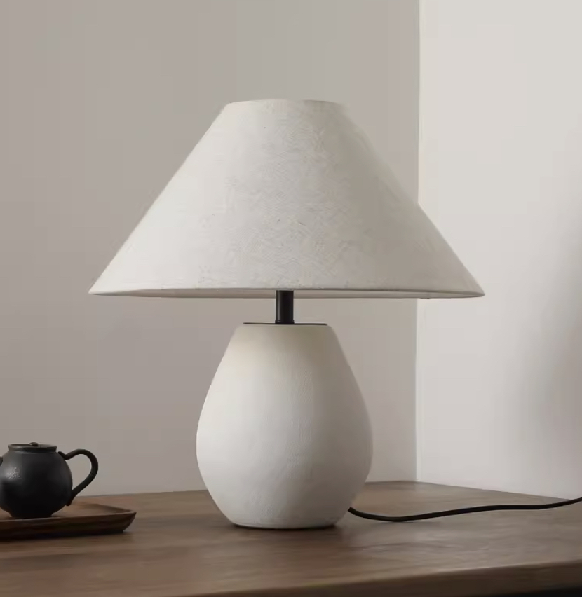 Taobao Curvy Nordic Tabletop Lamp