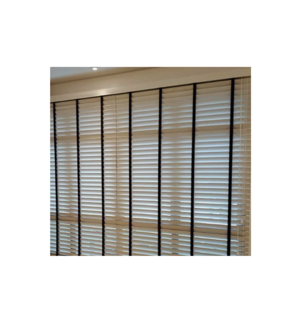 Venetian Blinds with Somfy Motorized Hub