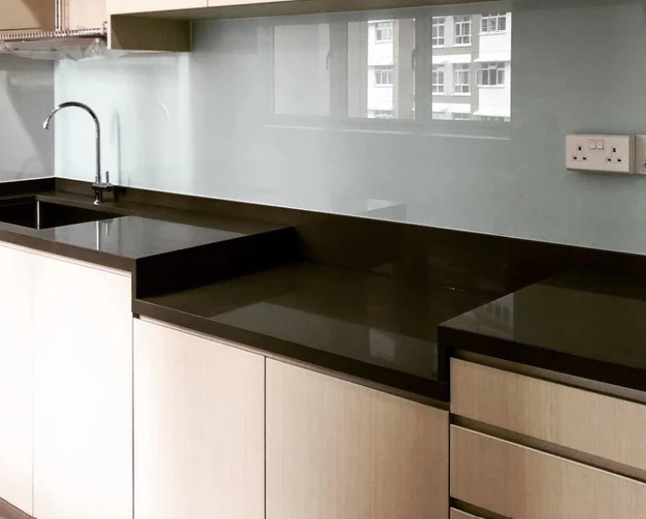 Glass Kitchen Backsplash